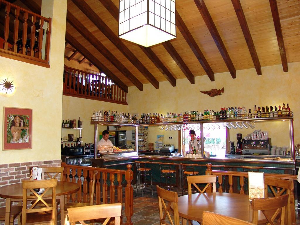 Bungalows Pena Montanesa Aínsa المظهر الخارجي الصورة